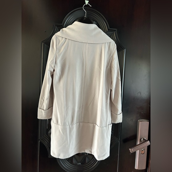 Georgette open shrug. Worn once. Size 8 - Picture 7 of 8